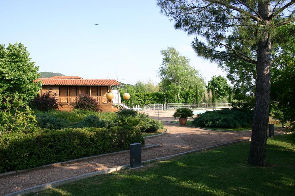 Hotel Le Rotonde Massaciuccoli Exterior foto