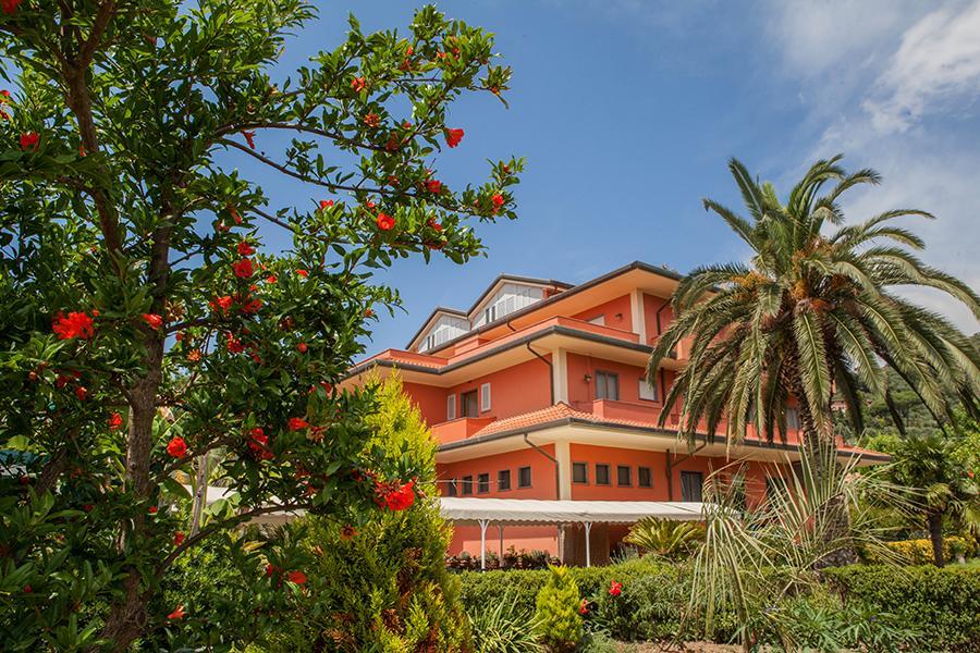 Hotel Le Rotonde Massaciuccoli Exterior foto