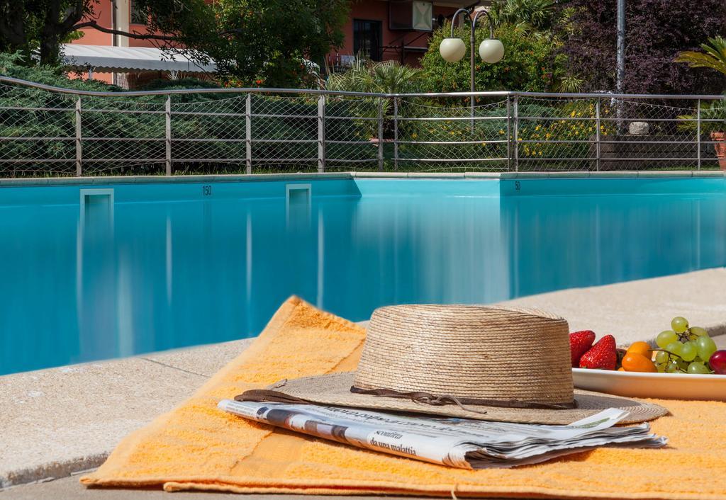 Hotel Le Rotonde Massaciuccoli Exterior foto
