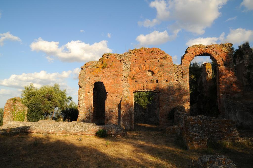 Hotel Le Rotonde Massaciuccoli Exterior foto