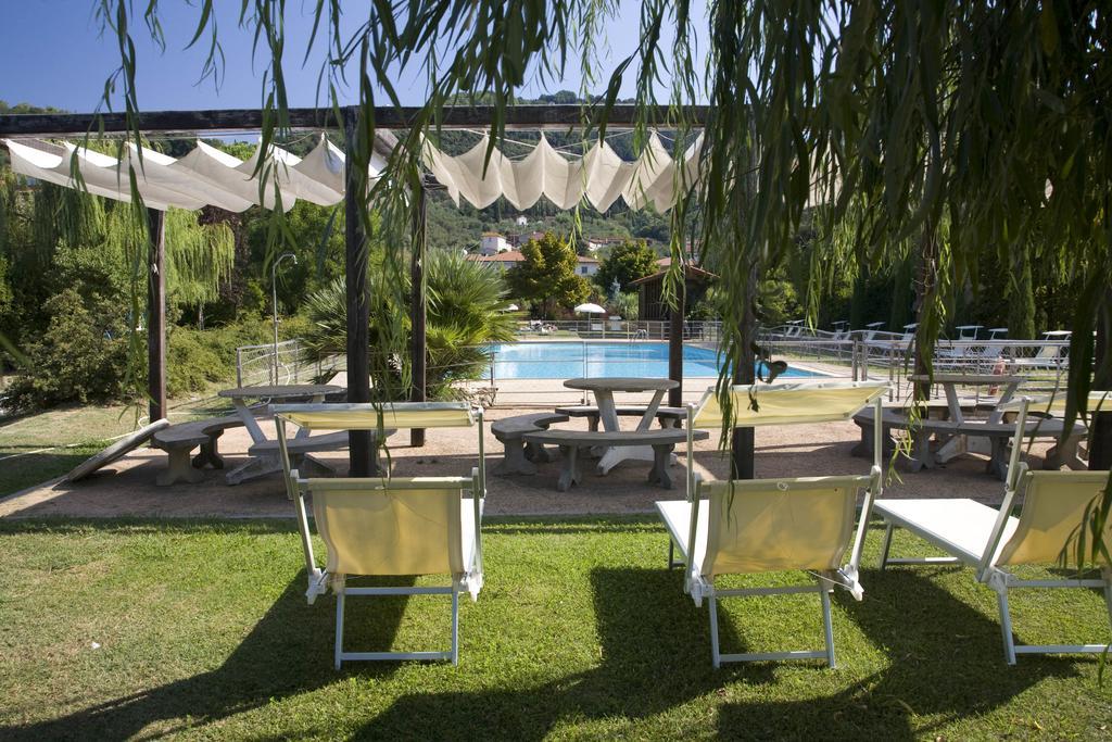 Hotel Le Rotonde Massaciuccoli Exterior foto