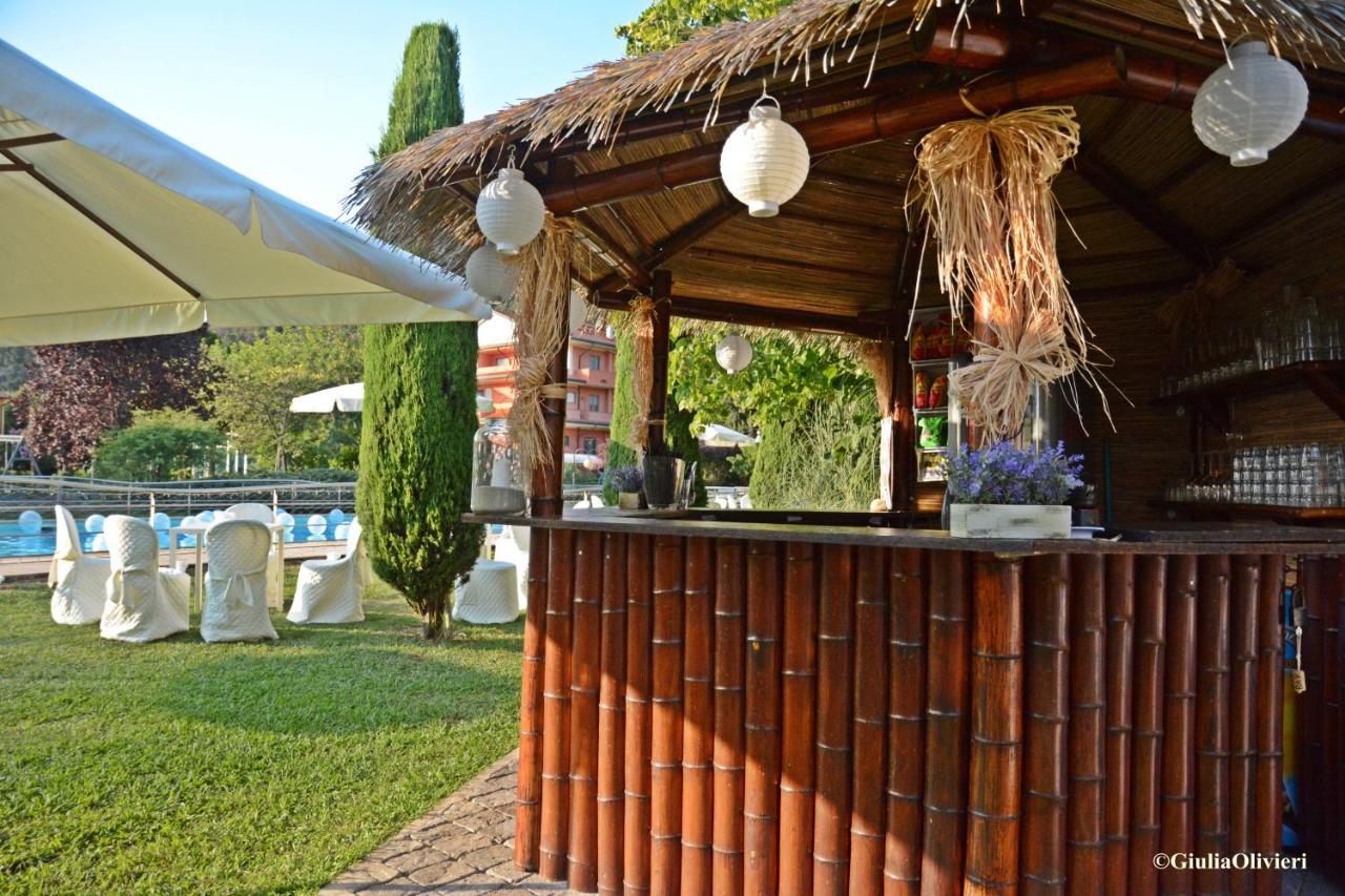 Hotel Le Rotonde Massaciuccoli Exterior foto